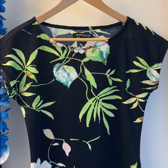 Floral dress - Picture 5 of 8